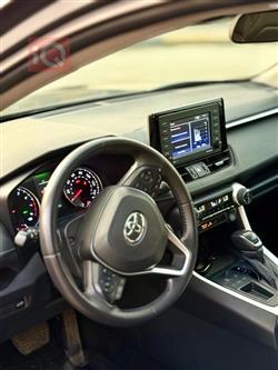 تۆیۆتا ڕاڤ 4